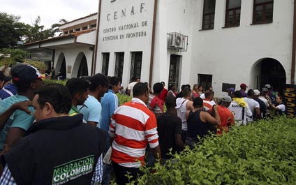 La CIDH denuncia “crisis humanitaria” de colombianos deportados
