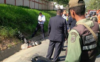 Hallan cadáver envuelto en bolsas en la Francisco Fajardo