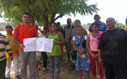 Familias de Las Cabrias esperan reubicación