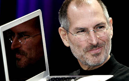 Steve Jobs es héroe y villano en el cine