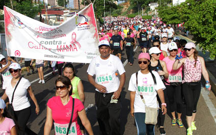 Kilómetros por la vida caminan en Maracaibo