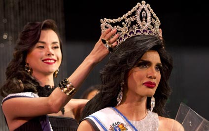 Periodista se corona como Miss Gay Venezuela