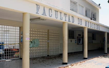 Roban computadoras de la facultad de Medicina de LUZ