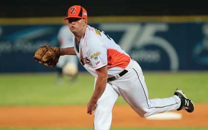 Matt Luján domina a Caribes