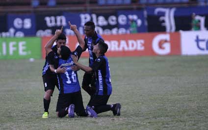 Zulia FC tiene pie y medio en el octogonal