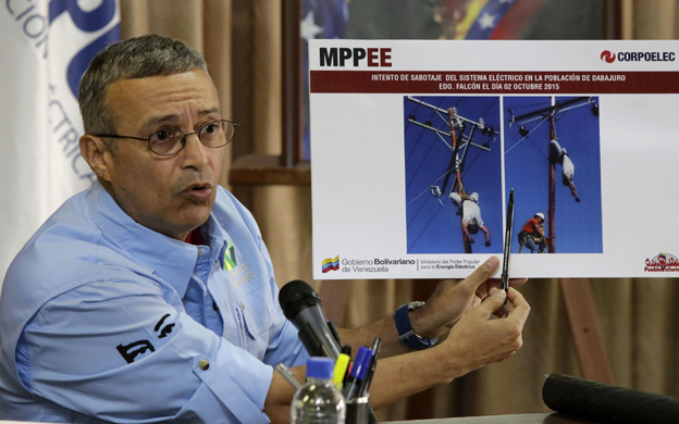 Jóvenes de la Plataforma Unitaria reiteran al CNE petición de abrir el RE