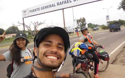 Tres jóvenes recorrerán siete países en bicicleta