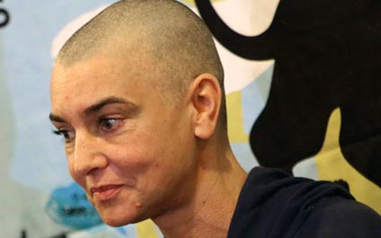 Sinead O’Connor recibe ayuda médica