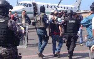 Expulsan a dos paramilitares capturados en Táchira