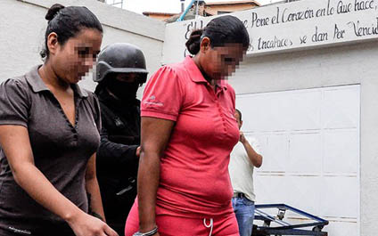 Finge su secuestro para sacarle dinero a su madre