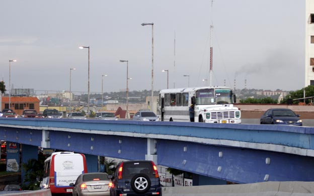 Prevén mantos nubosos con lluvias intensas en la tarde y noche en Zulia