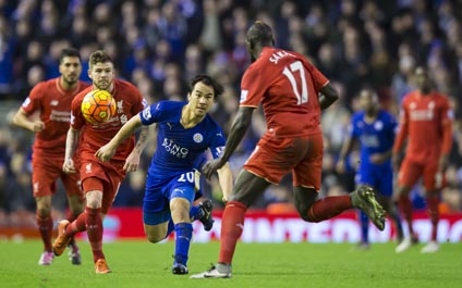 Liverpool tumba al líder de la liga Premier