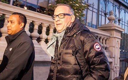 Tom Hanks hace visita sorpresa a Chile