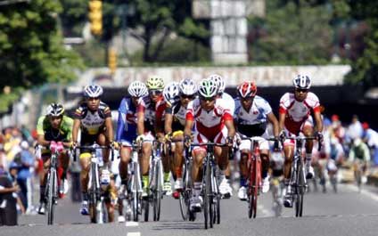 Ciclismo de ruta masculino logra tres cupos olímpicos