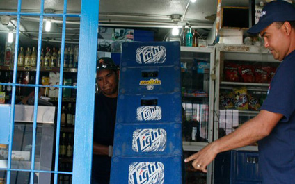 Asociación de licoreros exige que no se aumente más la caja de cerveza