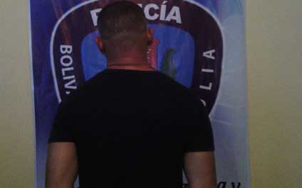 Intenta matar a su mujer a mordiscos