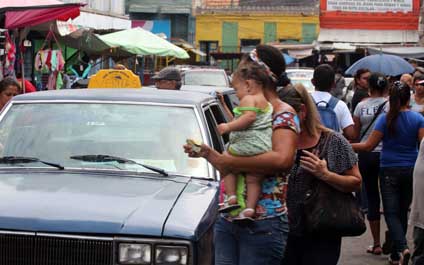 Choferes rebajan Bs. 30 a propuesta de cobro de pasaje