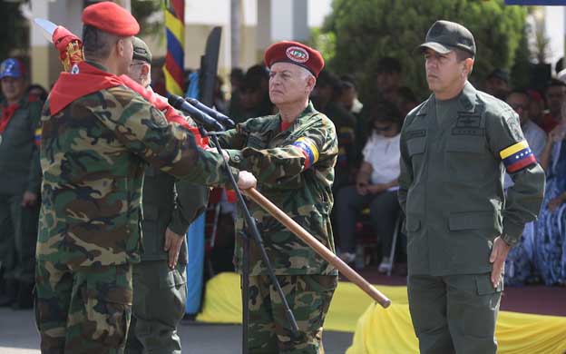 Arias pide “desconcentrar” las competencias 