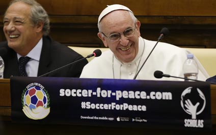 El papa convoca a un partido de fútbol interreligioso por la paz