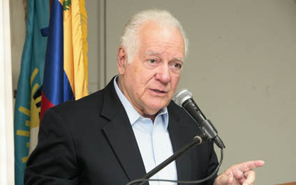 Eduardo Fernández pide respeto para la Asamblea