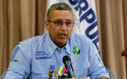 Centros comerciales deberán generar su propia electricidad