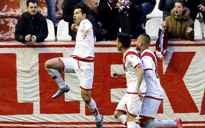 Miku encaminó victoria del Rayo Vallecano