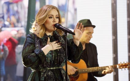 Nombran a Adele Artista del Año 2015