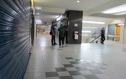 Los malls hacen sacrificio y cerrarán a las 7.00 pm