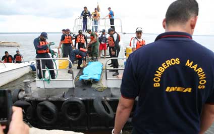 Flota cadáver de pescador en Zapara