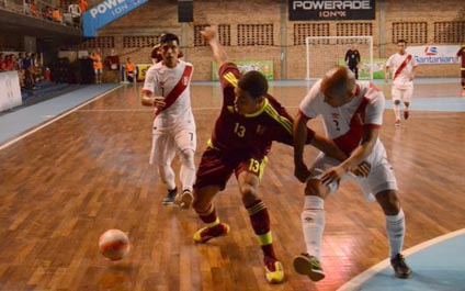 La Vinotinto de Futsal gana y se acerca a semifinales