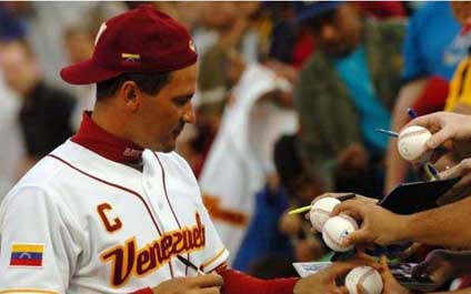 Vizquel se perfila como favorito para dirigir a Venezuela en CMB