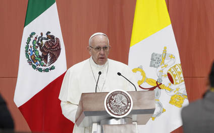 El Papa denuncia en México que privilegios llevan a la corrupción