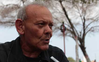“Enfermeros del Central se robaron el catéter de mi suegra”