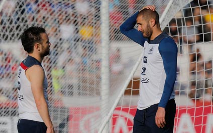 Retiran parcialmente control judicial contra Benzema