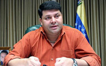 Interpelarán a Cabezas por escasez de papel periódico