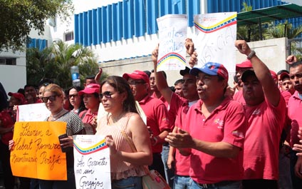 En Bicentenario acusan al Gobierno de “complot”