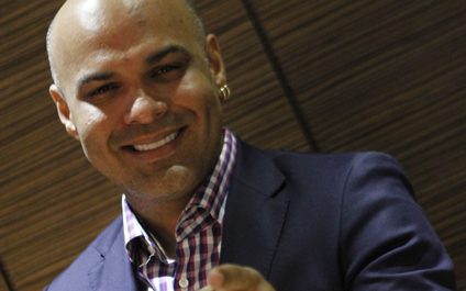 Omar Enrique no cree en fantasías