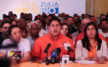 VP pide a los jóvenes no dejarse tentar por la violencia