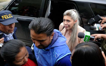 Jueza envía a la cárcel a expareja de Evo Morales