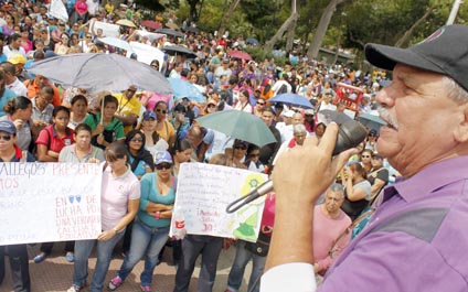 Docentes insatisfechos con propuestas del Ministerio