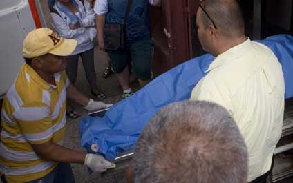 Asesinan a un anciano a golpes con una pala draga