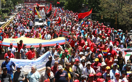 Oficialistas se movilizan en rechazo al decreto de EEUU