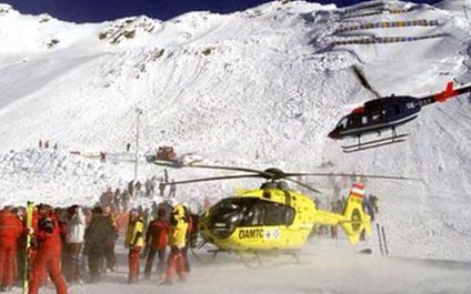 Mueren seis alpinistas tras avalancha en los Alpes italianos