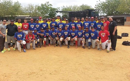 Firman a tres prospectos en Showcase en Zulia