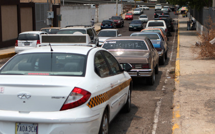 Gasolineras colapsan por fallas de suministro