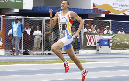 Alberth Bravo debuta en Mundial de Atletismo con dólares garantizados