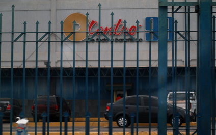 Omar Prieto recoge medida de cierre contra supermercado