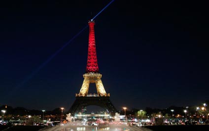 Monumentos en el mundo se tiñen con los colores belgas