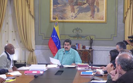 Maduro se reúne para impulsar estrategias económicas
