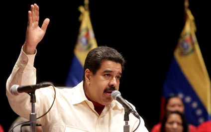 Maduro aprueba recursos para fortalecer la exportación